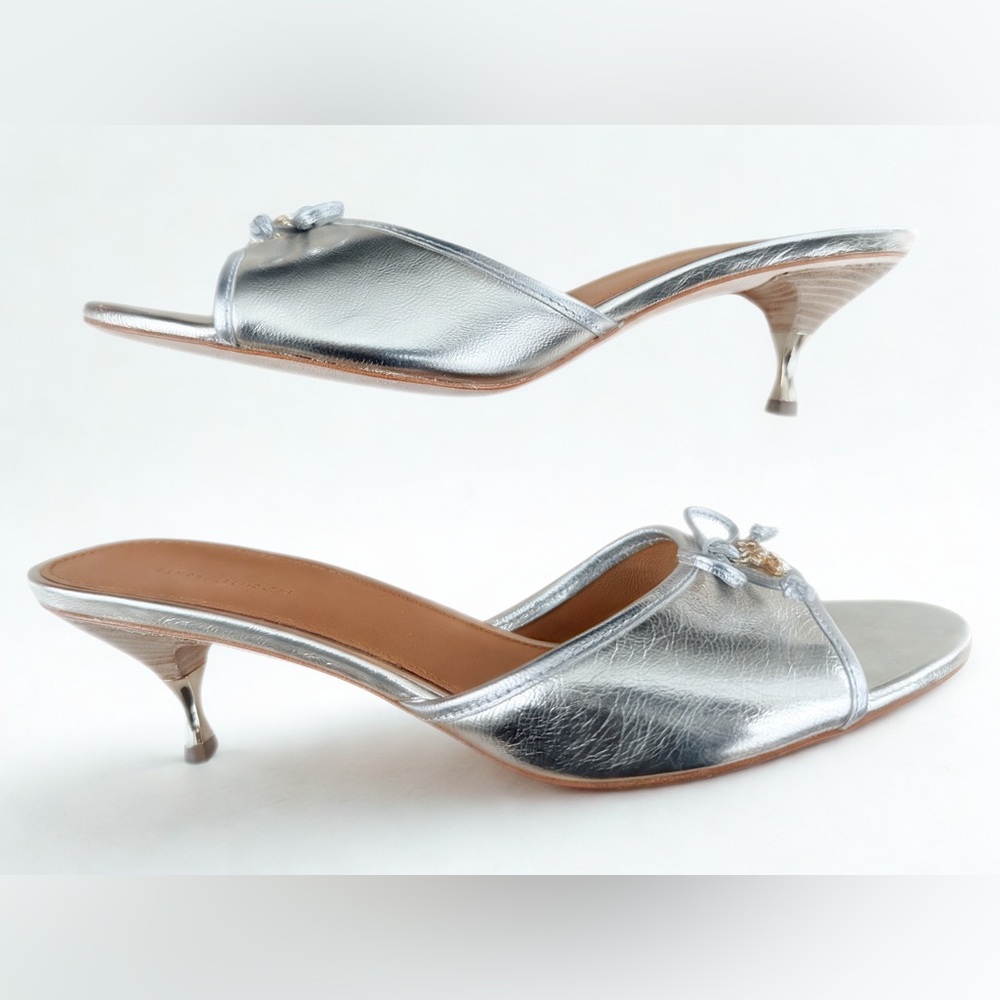 NWOT Tory Burch Silver & Gold Metallic Bow Kitten Heel Mules Size 8M w/ Dust Bag - Picture 2 of 7
